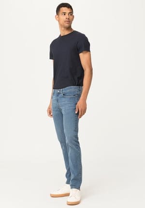 hessnatur Herren Jeans Ben Straight Fit aus Bio-Denim - blau - Größe 28/30