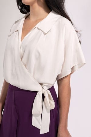 SinWeaver alternative fashion Wickelbluse mit Schleife kurzarm Creme-Weiß