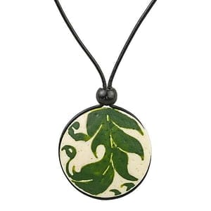 Mambu Design Upcycling Halskette - Leaves - Straußeneischmuck