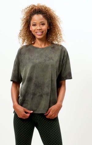 OGNX Boxy T-Shirt Batik. Frauen Yoga T-Shirt Batik Muster grün. Gr. XS-XL, 84% Bio Baumwolle 16% Elastan. Nachhaltige Yoga Kleidung
