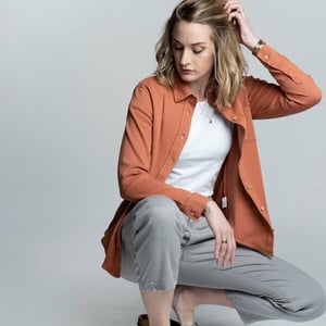 Vresh Clothing Vreya - Hemd aus Biobaumwolle, Olive/Rust