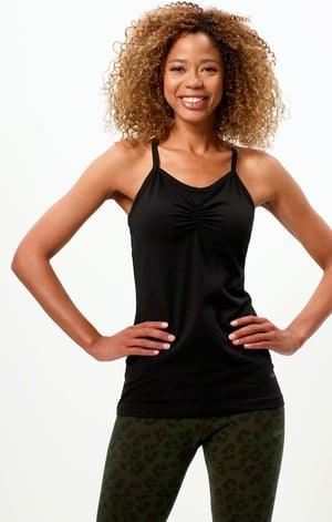 OGNX Basic Top 2.0. Frauen Yoga Tops schwarz. Gr. XS-XL, 84% Bio-Baumwolle, 16% Elasthan. Nachhaltige Yoga Kleidung