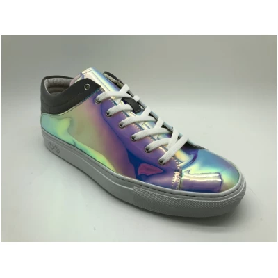 Sneaker aus recyclebarer Regenbogenfolie "nat-2 Sleek vanish"