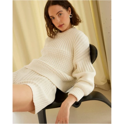 Delčia: Off-White Cotton Sweater