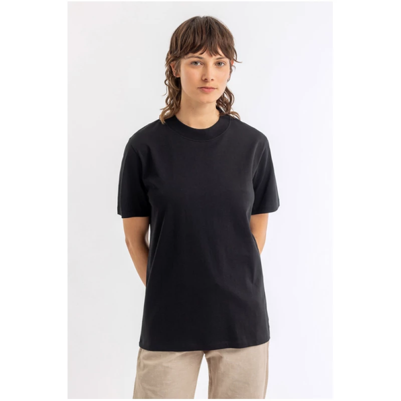 Rotholz T-Shirt mit breitem Kragen aus Bio-Baumwolle