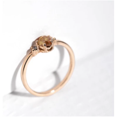 Eppi Einzigartiger Ring mit Salt and Pepper Diamant und Lab Grown Diamanten Louisa