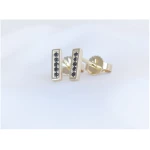 Eppi Minimalistische Ohrringe mit schwarzen Diamanten Ismail