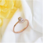 Eppi Perfekter Verlobungsring mit einem hellrosa Diamanten Zita
