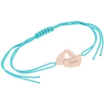 Eppi Silbernes String-Armband mit Babyfüßchen und Gravur Amy