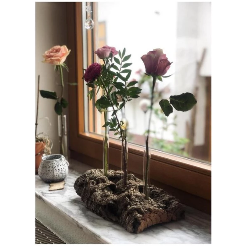 Kork-Deko Korkrinde als Blumen-Vase mit 3 Reagenzgläsern