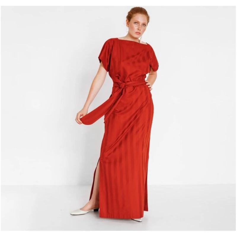 Natascha von Hirschhausen Langes Abendkleid aus roter Bio-Baumwolle