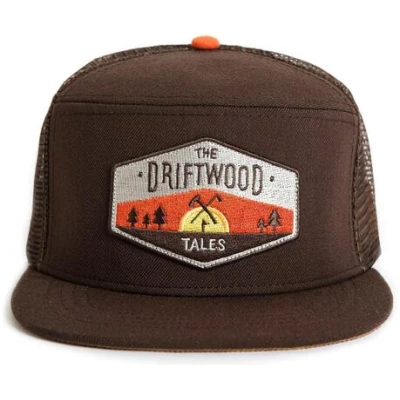 The Driftwood Tales Dunkelbraune Trucker Cap mit orangefarbenem Verstellgurt und Driftwood-Emblem