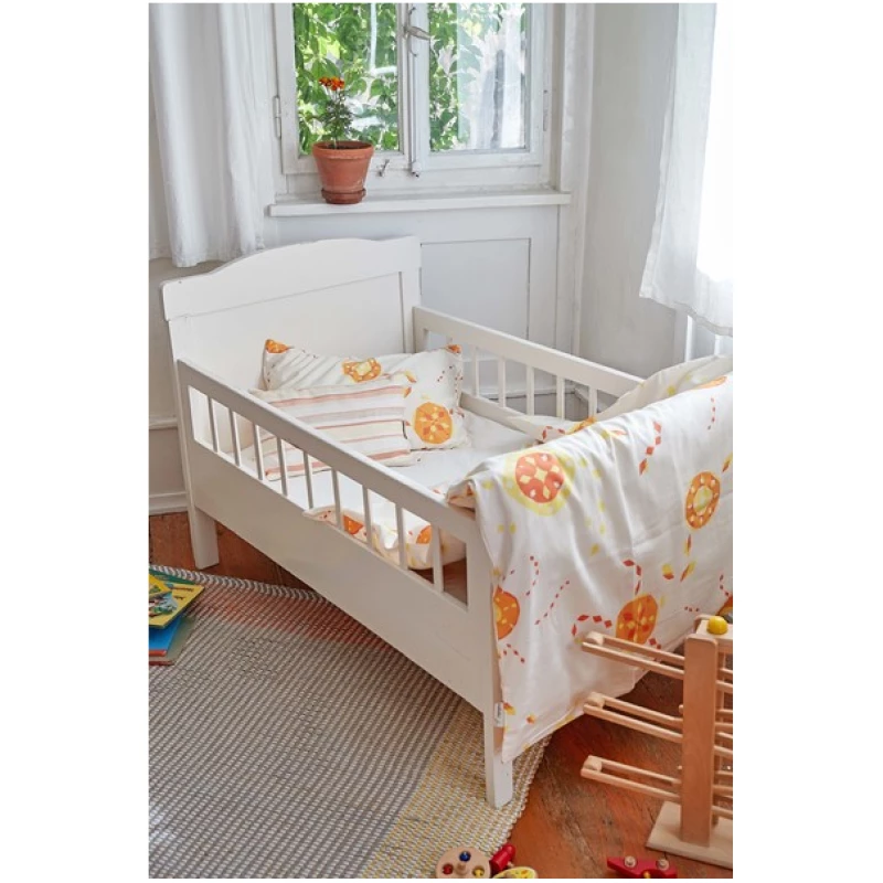 ingegerd Kinderbettwäsche starflower orange für Wiege und Kleinkinderbett