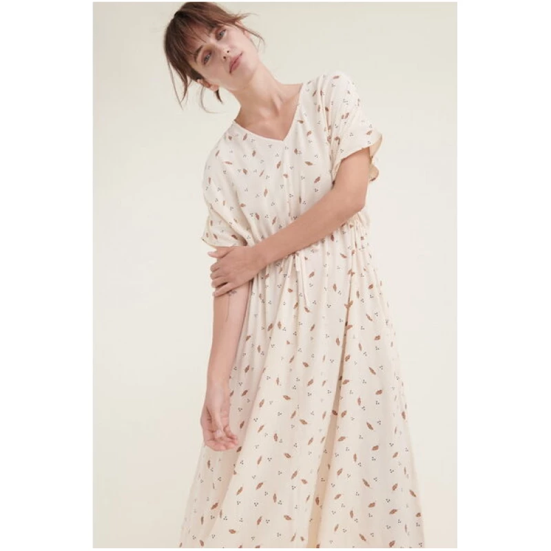 Basic Apparel Kleid ANJO mit feinem Blätterprint