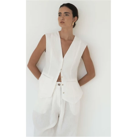 Linen Vest in White Women