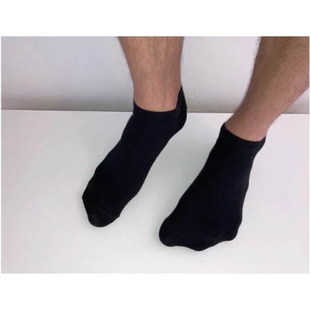 flat design by Mareike Kriesten Sneaker Socken für Herren aus Bio-Baumwolle, schwarz, fair hergestellt