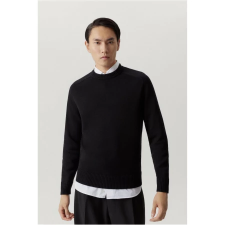 The Merino Wool Saddle Shoulder Sweater - Black