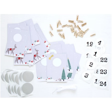 renna deluxe RUBBEL Adventskalender, zum Rubbeln, Weihnachten Reh Tannenbaum, Bastelset 97 Teile | Gutschein-Kalender im Nordic Stil
