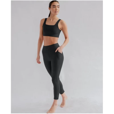 Girlfriend Collective Yoga BH -Tommy Bra - aus recyceltem Polyester