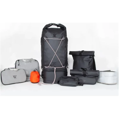 Wayks The Globetrotter Bundle Compact Modularer Reiserucksack Set schwarz sleek black