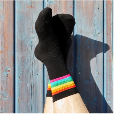 roots of compassion Pride Socken schwarz - Pride-Fahne, Regenbogenfahne