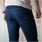 Vresh Clothing Vloki - Slim Jeans aus Biobaumwoll-Mix, Dunkelblau/Schwarz