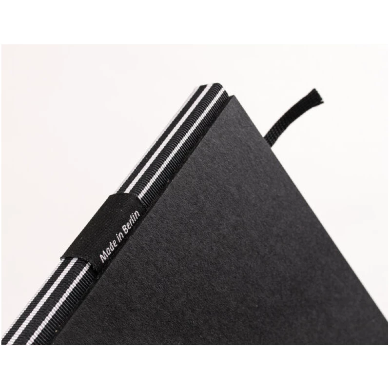 tyyp Design-Notizbuch A5 (Schwarz) aus 100 % Recyclingpapier "BerlinBook"