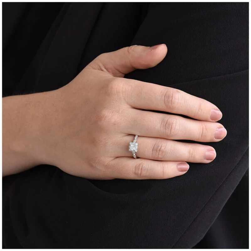 Eppi Vintage-Ring mit glänzenden Diamanten Rhiannon
