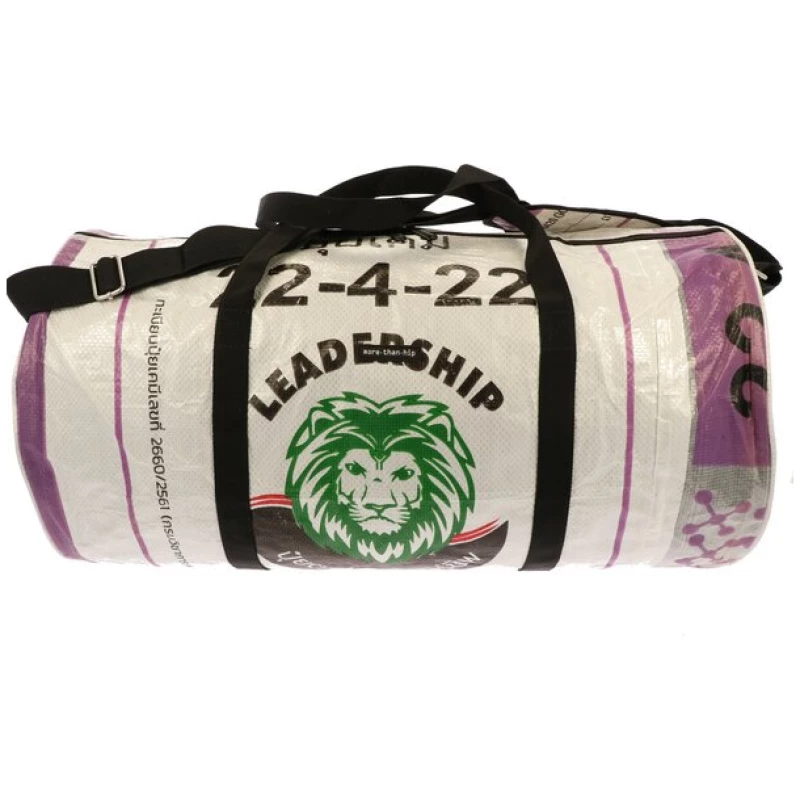 MoreThanHip Wochenend- oder Sporttasche 40L aus recycelten Zementsäcken - Jumbo