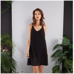 SinWeaver alternative fashion Kurzes Kleid schwarz schulterfrei Tencel Lyocel mit Gummi-Trägern