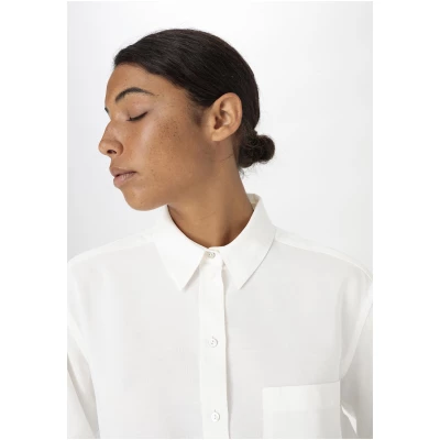 hessnatur Damen Bluse Relaxed aus TENCEL™ Lyocell mit Leinen - weiß - Größe 34