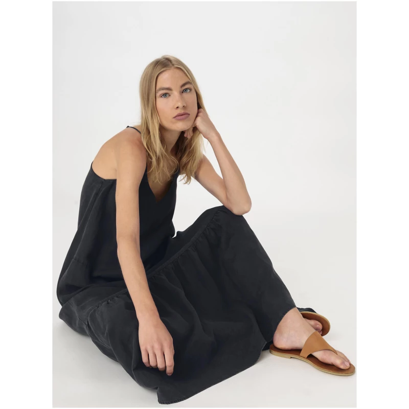 hessnatur Damen Kleid Maxi Relaxed aus TENCEL™ Lyocell mit Leinen - schwarz - Größe 34