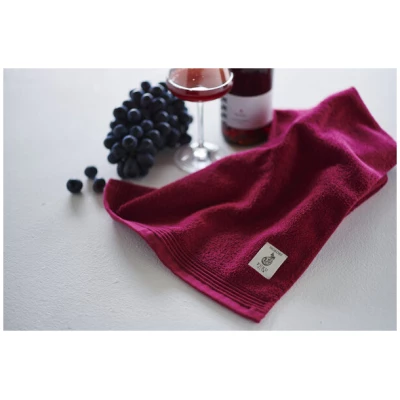 thies 1856 ® veganes Handtuch aus japanischer Biobaumwolle gefärbt mit recycelter Rotwein Maische
