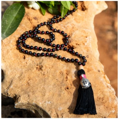 Divasya Mala Kette "Protection"| geknotet aus schwarzen Obsidian-Perlen | Buddha-Anhänger aus Sterling Silber