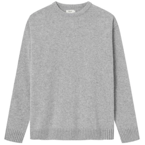 Pullover Modell: Ethan