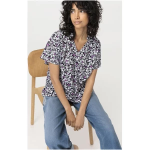 hessnatur Damen Jersey-Bluse Relaxed aus Bio-Baumwolle - lila - Größe 34