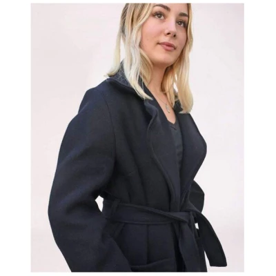 Aatise Langer Wintermantel Zhara made in France upcycling Wolle Farbe Marine