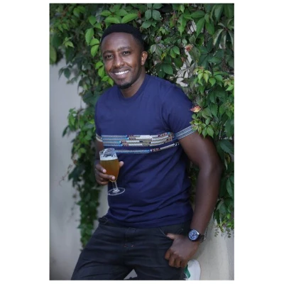 Africulture T-Shirt mit Westafrikanischem Kitengestoff Streifen Männer