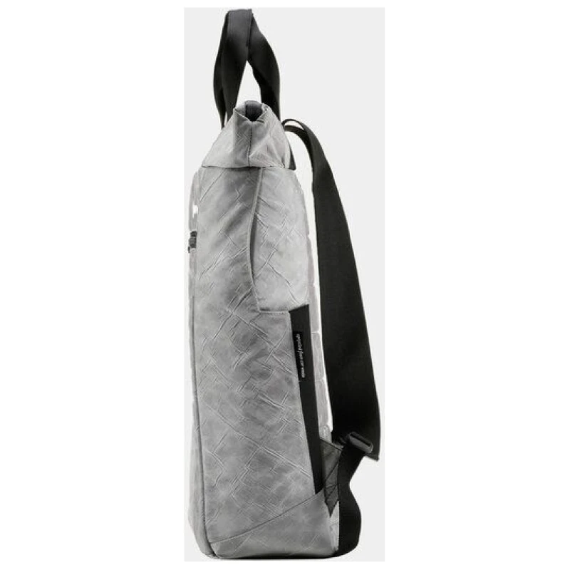 Airpaq Tagesrucksack mit Laptopfach aus Autoschrott