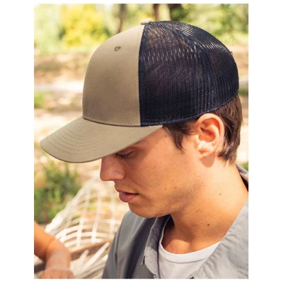Atlantis Headwear Basecap Atlantis Bryce Cap Mesh Cap zweifarbig aus Recyceltem Polyester Truckercap