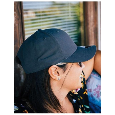 Atlantis Headwear Recy Feel Cap Kunststoffverschluss Leicht gebogener Schirm