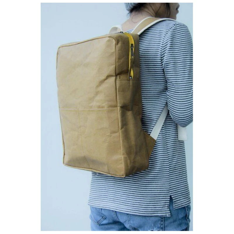 BY COPALA Kraft Paper : Rucksack aus nachhaltigem Kraft Papier. Lederoptik.