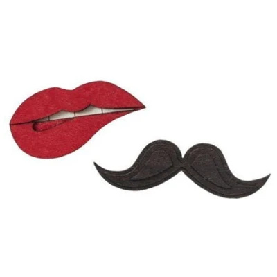 BeWooden Broschen aus Holz für Paare | Mode Schmuck | Lippen und Schnurrbart