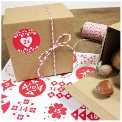 Bow & Hummingbird Adventskalender Set mit Boxen "Rot/Weiß"