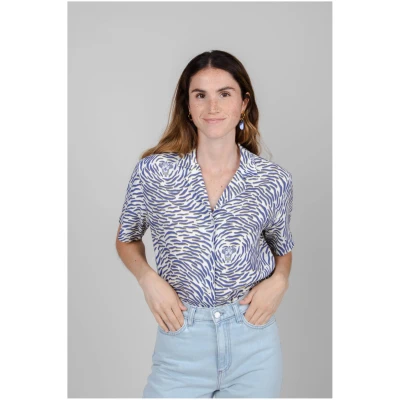 Brava Fabrics Damen vegan Bluse Tiger Aloha Weiß & Blau