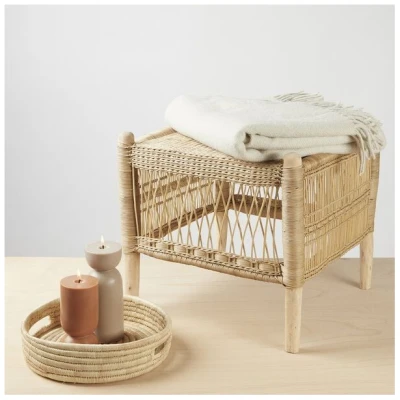 By Native Hocker aus Rattan, fair und nachhaltig handgefertigt in Malawi
