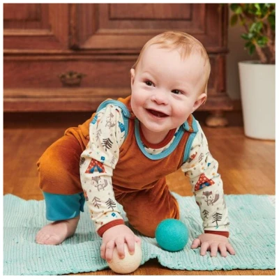 Cheeky Apple Bio Baby-Langarmshirt "Abenteuercamp"