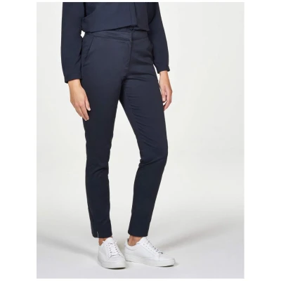 Chino Modell: Lea