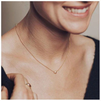 ChristinaPauls Slow jewellery Amia Punkt Kette in Gold und Silber