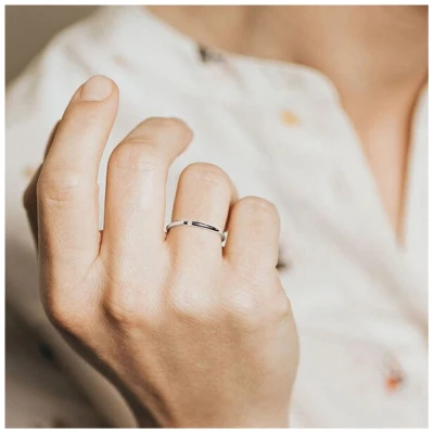 ChristinaPauls Slow jewellery Zarter Diamantring in Silber